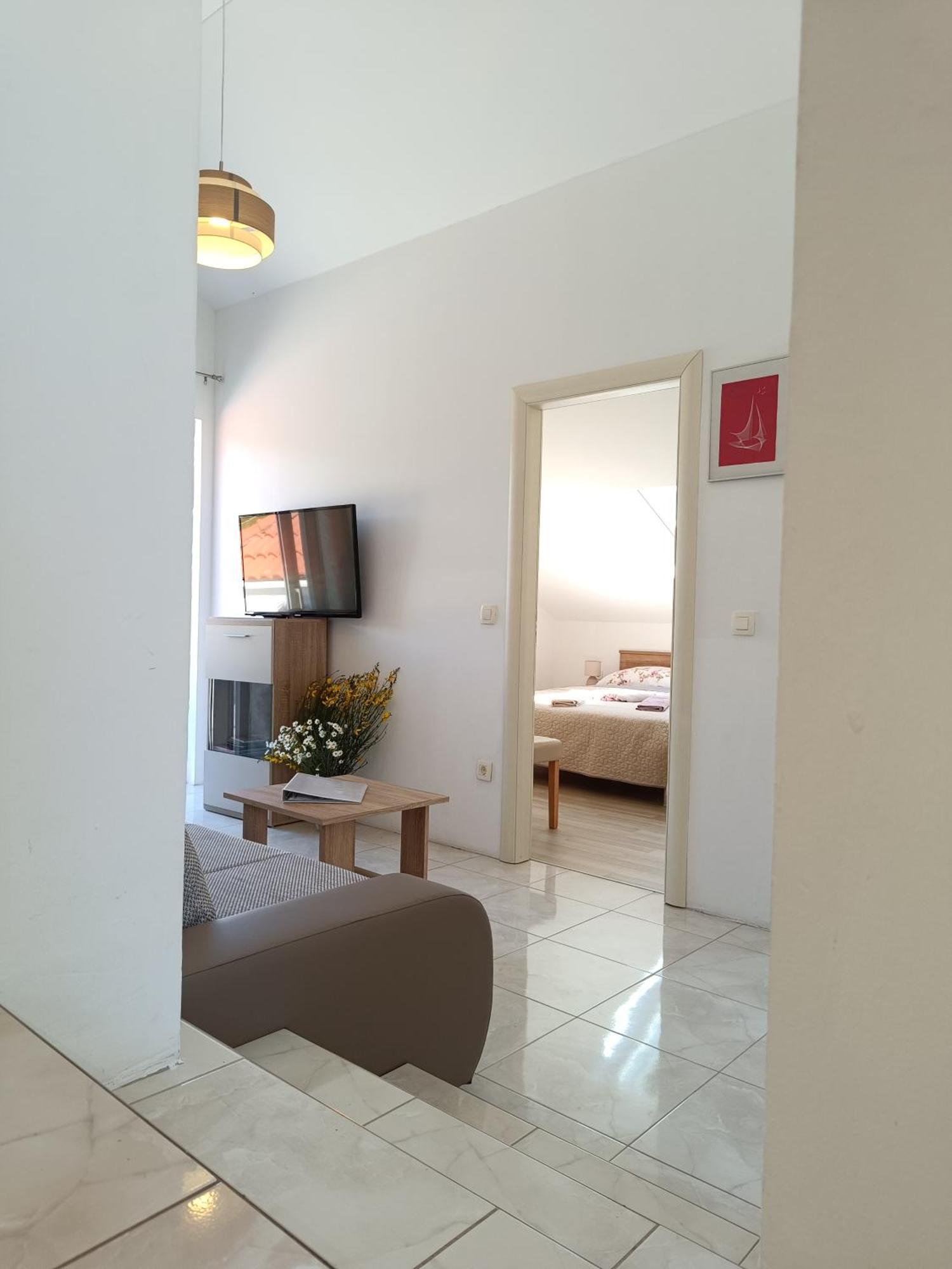 Apartment Maurora Zaton  Buitenkant foto